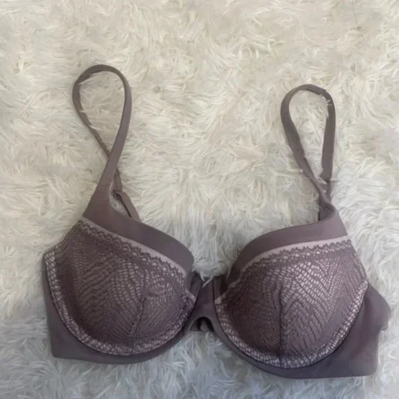 Victoria’s secret lined demi bra - Picture 1 of 1